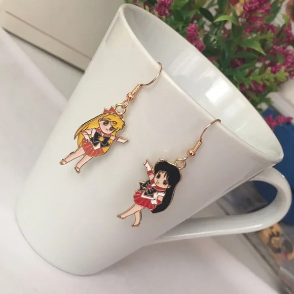 🍏50% OFF/3+...Set of 5 Sailor Moon Figures Earrings - Picture 12 of 16